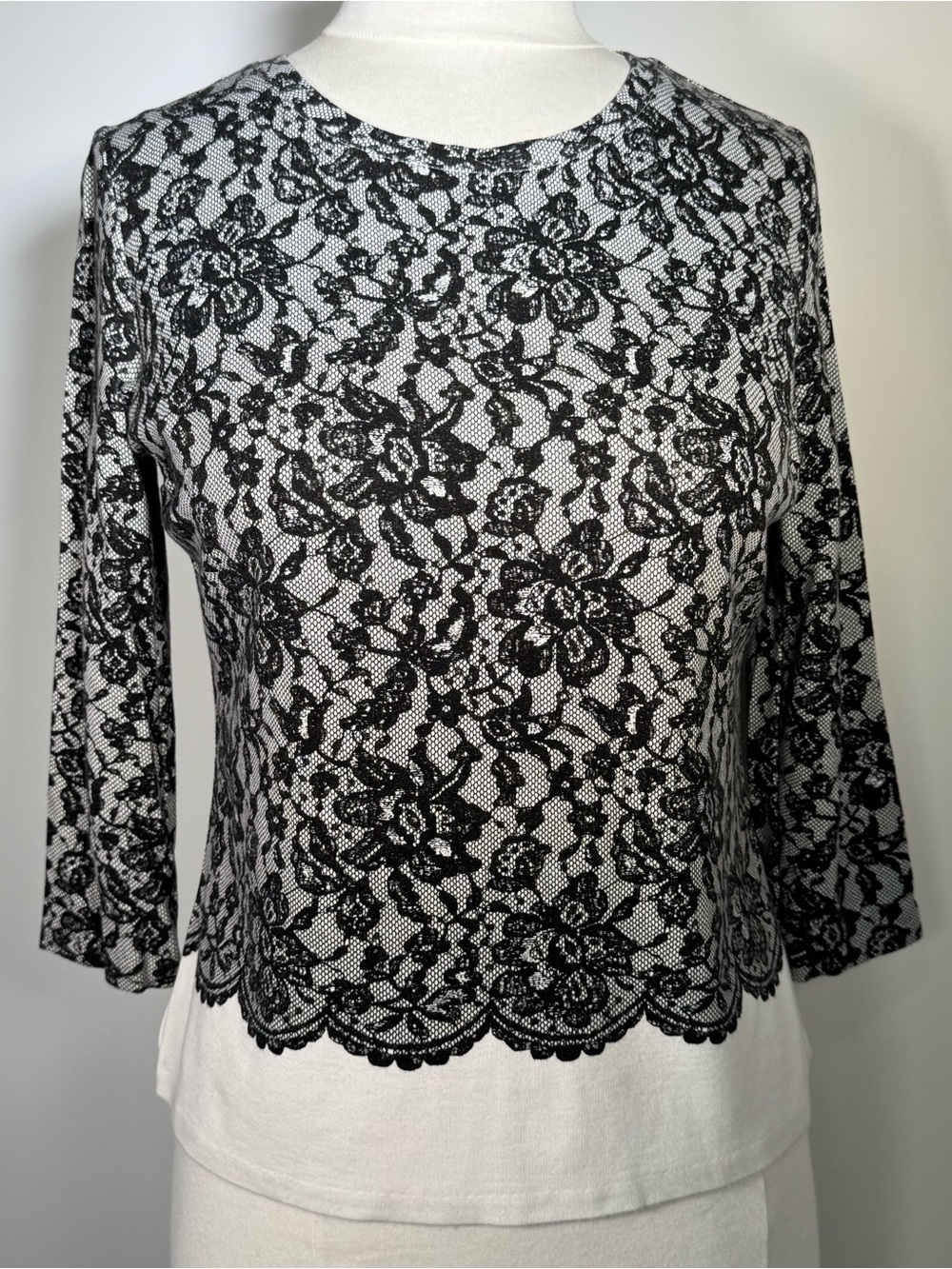 Talbots Quiet Luxury Black Lace Silky Lined Top 3/4 Sleeve Stretch High Quality